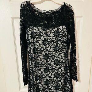 Lace long sleeve dress